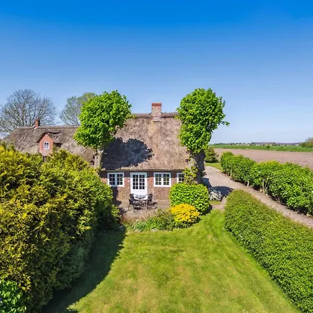 Holiday home Gerwendil - 17km From The Sea By Interhome